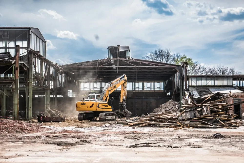 demolition-hangar